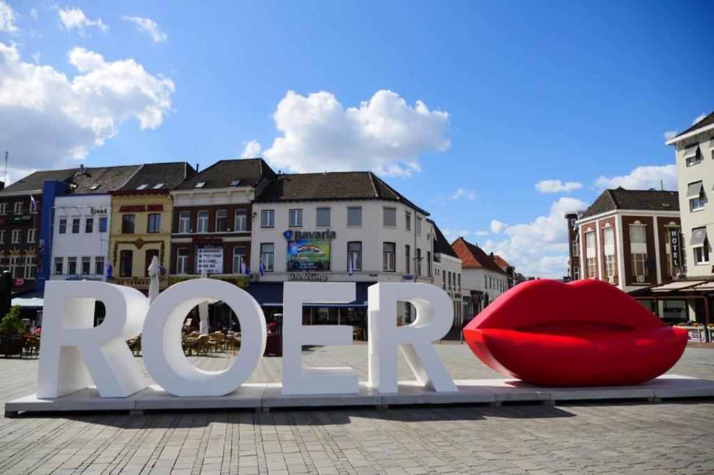 Chalet Or Apartment Nearby Roermond Outlet Stevensweert Kültér fotó