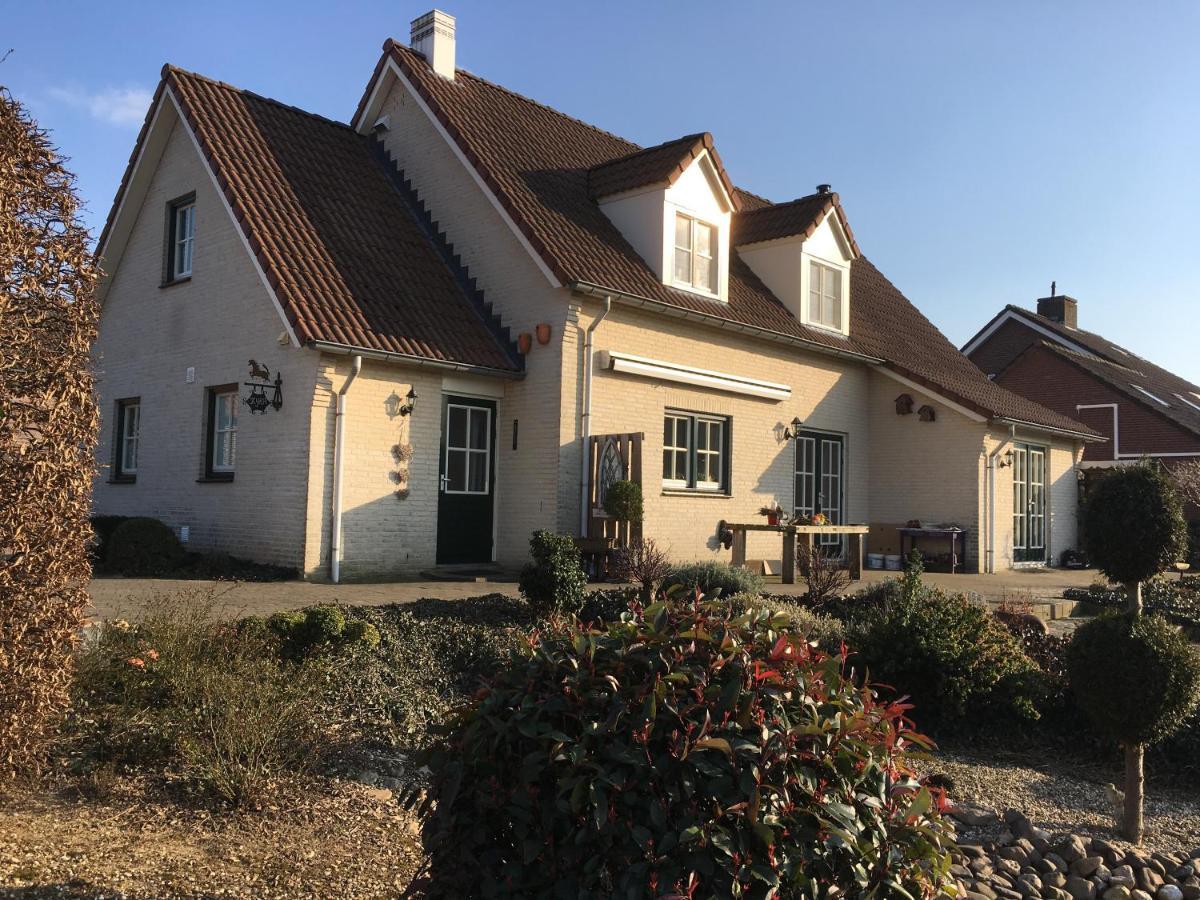 Chalet Or Apartment Nearby Roermond Outlet Stevensweert Kültér fotó