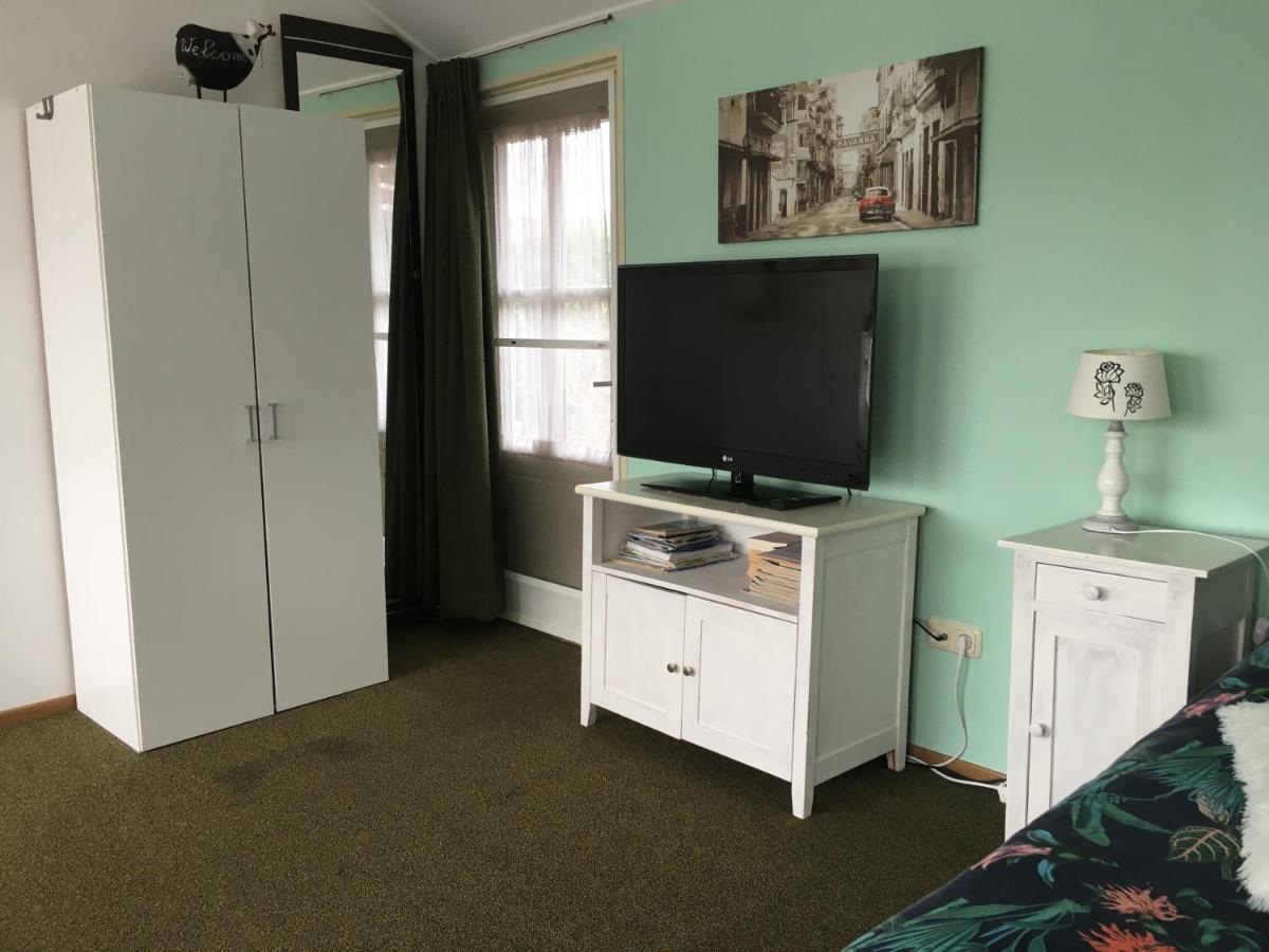 Chalet Or Apartment Nearby Roermond Outlet Stevensweert Kültér fotó